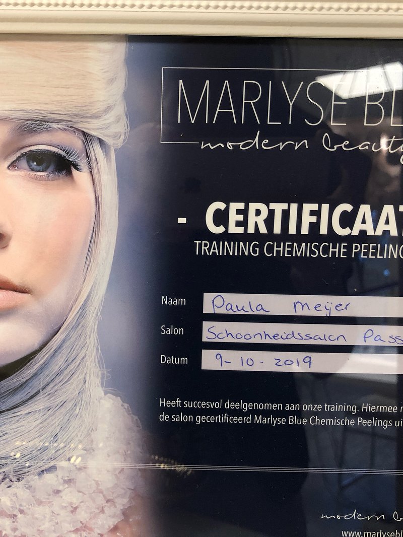 Certificaat Marlyse Blue, training chemische peelings, op naam van Paula Meijer, Schoonheidssalon Passion, 9 oktober 2019
